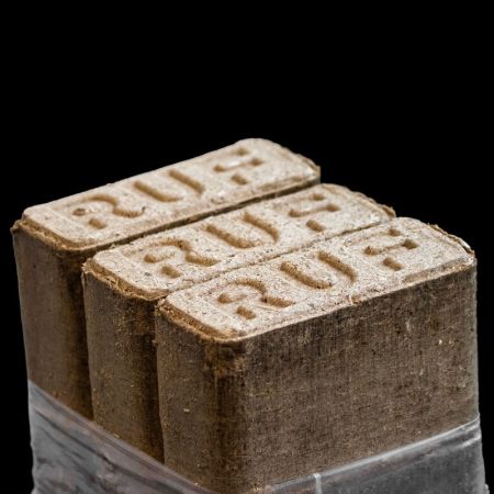 RUF Holzbriketts Palette 480 kg – 48 Packungen à 10 kg (FSC-zertifiziert, ofenfertig)